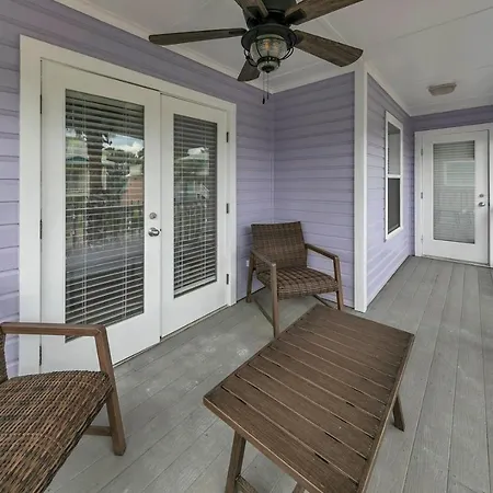 Rainbow Fish - 50 Steps To The Beach And Large Private Pool With Hot Tub